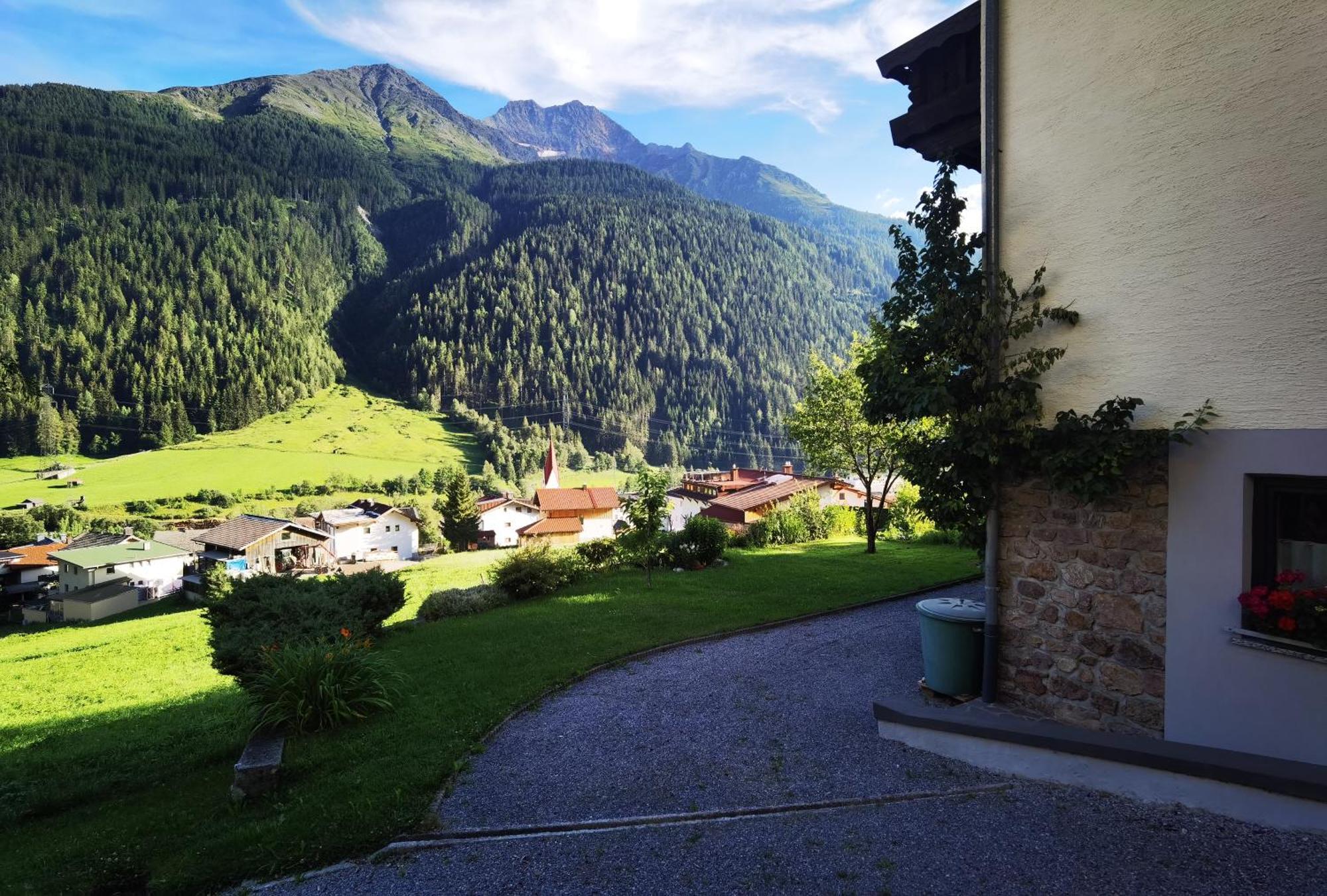 Gastehaus Scherl Pettneu am Arlberg Szoba fotó